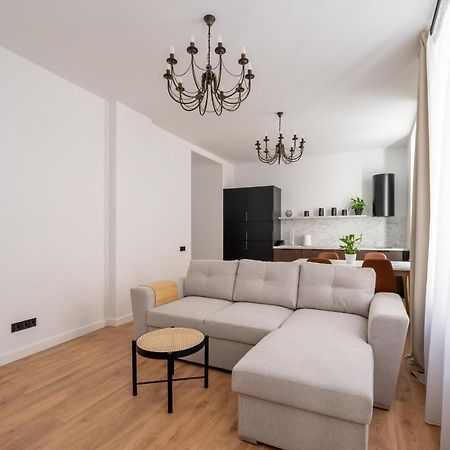 Spacious 1-Bedroom Apartment In The Heart Of Old Town Ρίγα Εξωτερικό φωτογραφία